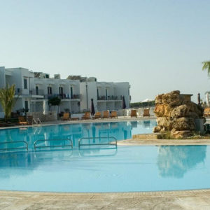 piscina-porto-selvaggio-resort